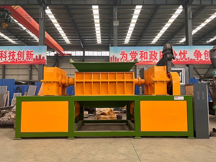 Waste tire shredding and recycling equipment